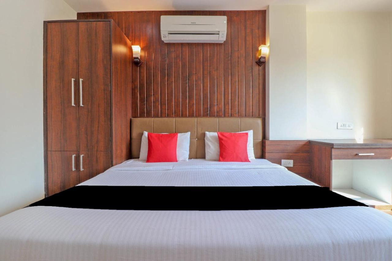 Capital O 76444 Hotel Hill-Top Inn Narendra Nagar Екстер'єр фото