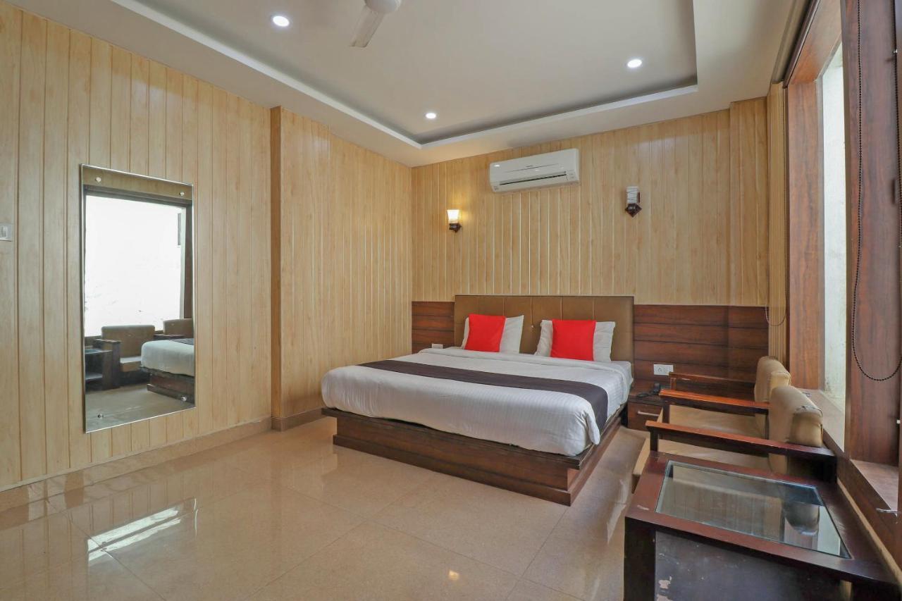 Capital O 76444 Hotel Hill-Top Inn Narendra Nagar Екстер'єр фото