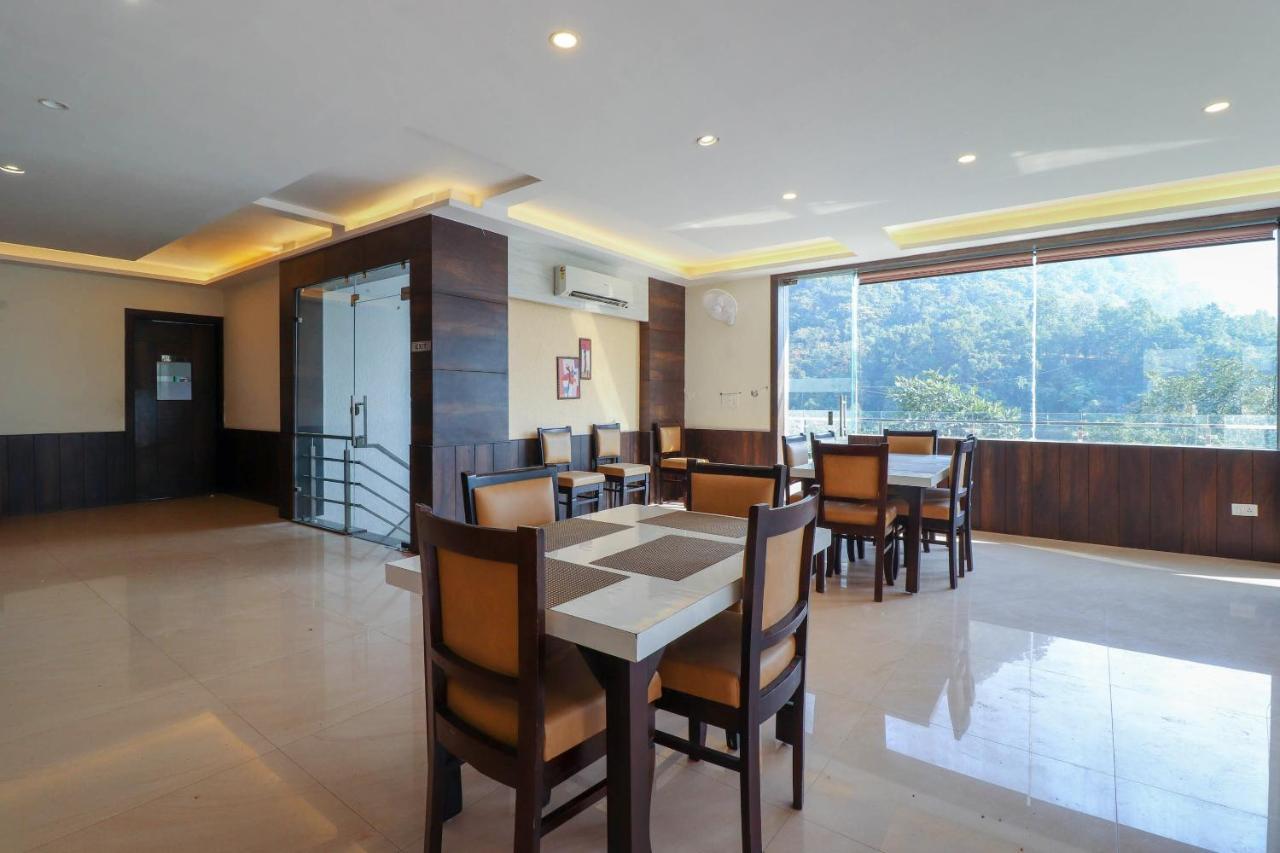 Capital O 76444 Hotel Hill-Top Inn Narendra Nagar Екстер'єр фото