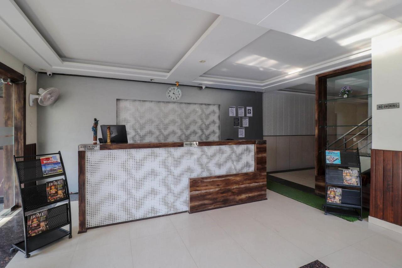 Capital O 76444 Hotel Hill-Top Inn Narendra Nagar Екстер'єр фото